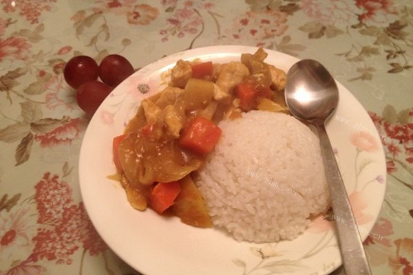 美味咖喱鸡盖饭