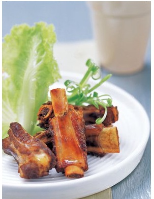家常茶熏排骨