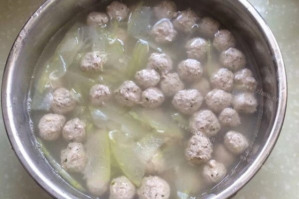 减肥午餐-冬瓜丸子汤