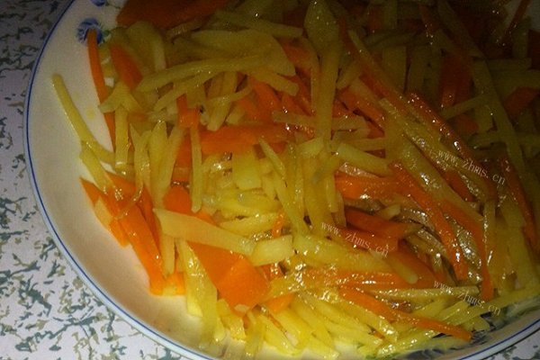 蒜香土豆丝