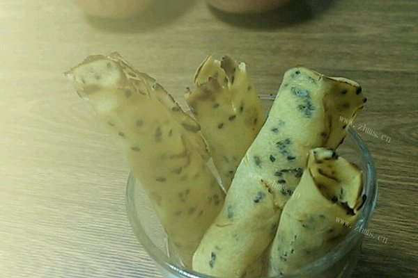 黑芝麻鸡蛋卷