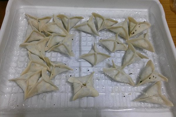 鸡蛋木耳馅饺子