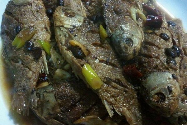 豆豉鲫鱼