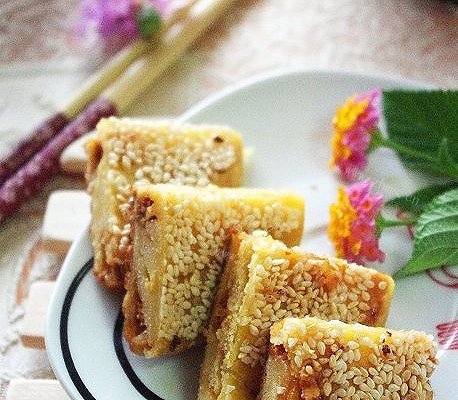 金灿灿的叉烧肉饼