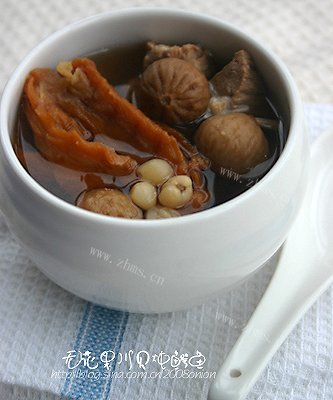 无花果川贝炖鳄鱼