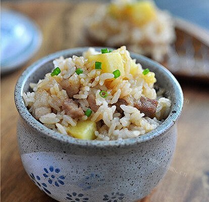 土豆焖饭