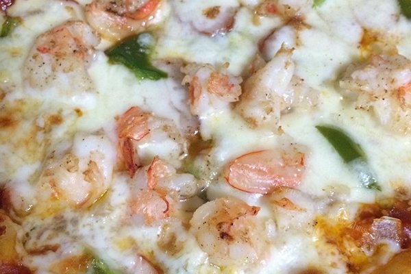 自制鲜虾披萨之万能的面包机和电饼铛