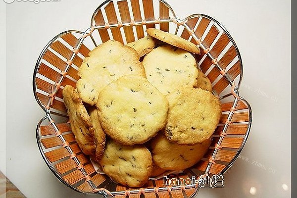 可口的薰衣草起司手工饼干