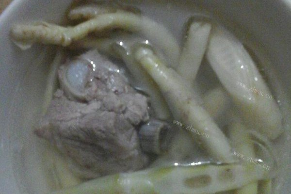 苦笋排骨汤