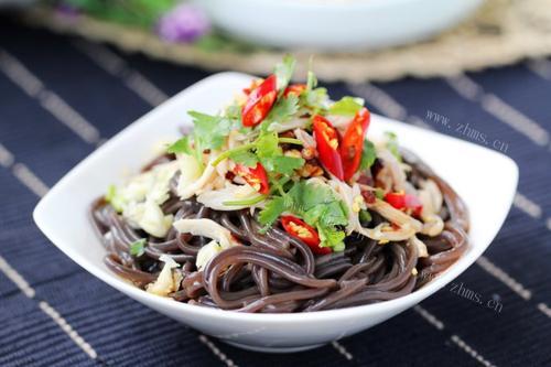 鸡丝蕨根粉