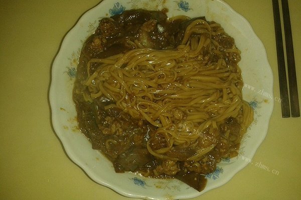 肉碎茄子焖面