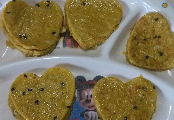 自制苹果芝麻鸡蛋饼
