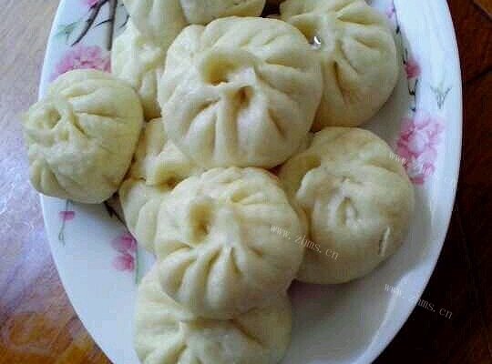 白菜木耳肉包子