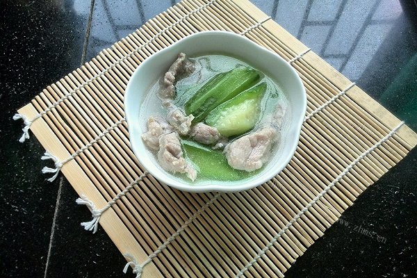 丝瓜肉片汤