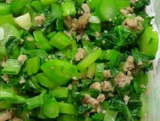 菜心肉米粒