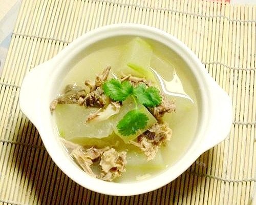美味鸭架汤