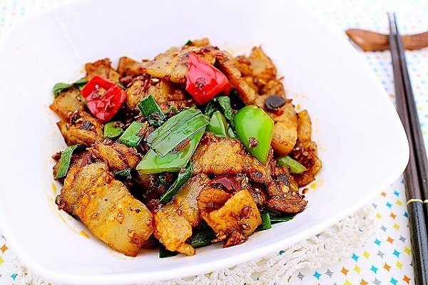 家常版蒜香回锅肉