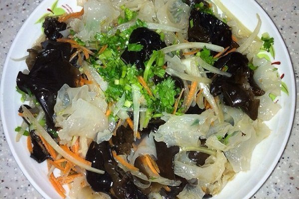 美味炝拌双耳