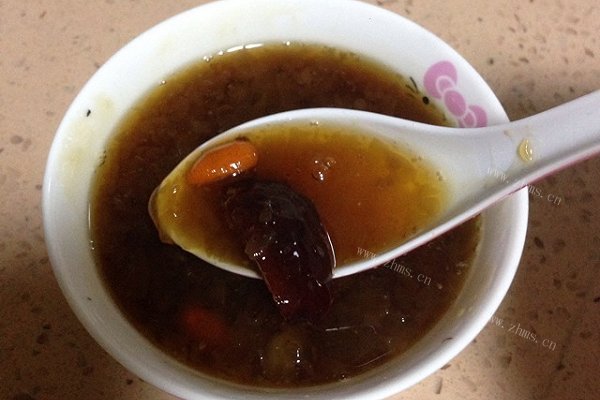 家常补血银耳红枣羹