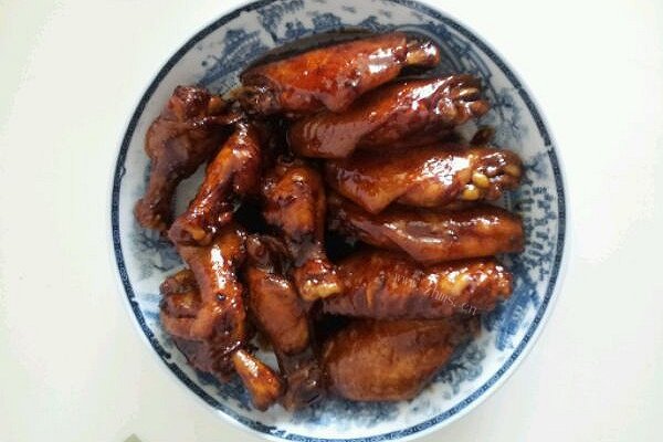 杨梅酒烧鸡翅