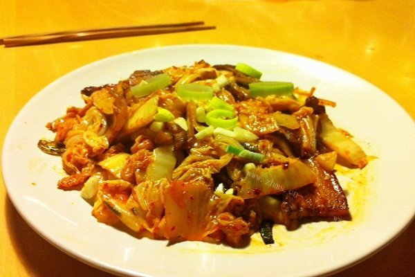 五花肉炒辣白菜