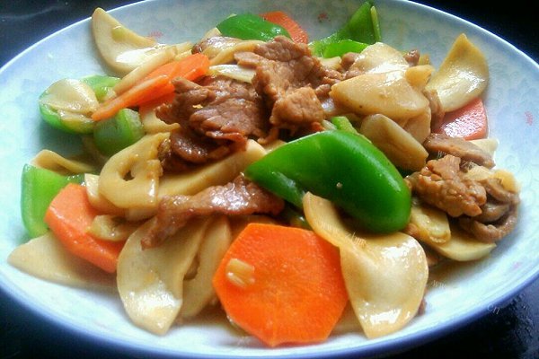 杏鲍菇青椒炒肉片