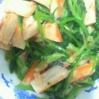 家常菜，菠菜炒蟹柳