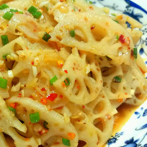 味道不错的凉拌藕片