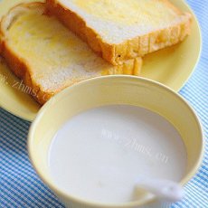 黄油吐司&芦荟酸奶