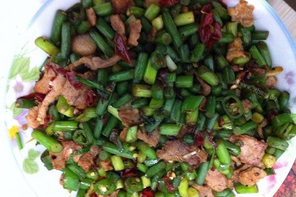 家常蒜苗炒肉