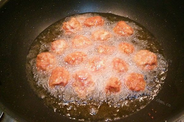 炸肉丸
