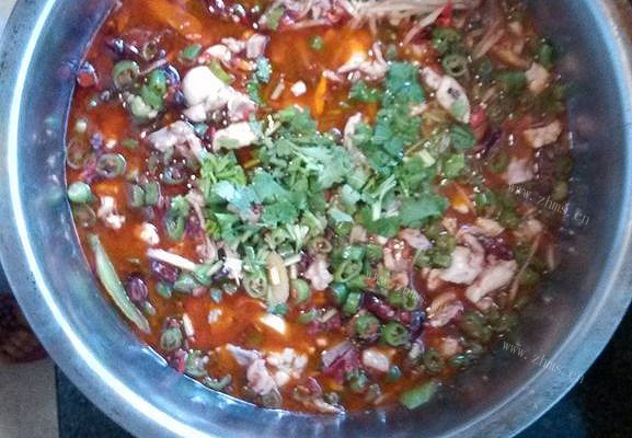 自贡美食—鲜锅兔