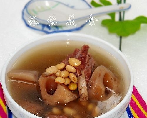 莲藕黄豆肉骨汤
