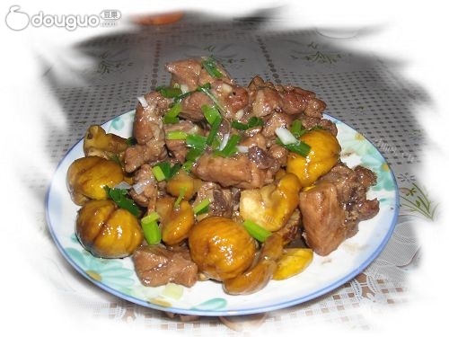 家常栗子焖排骨