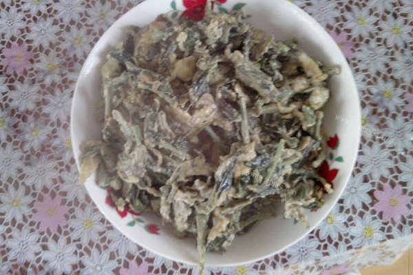 家常香椿芽炒鸡蛋