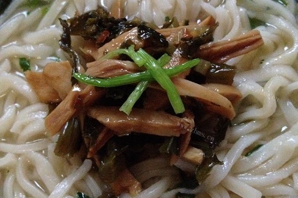 杏鲍菇炒咸菜手工面