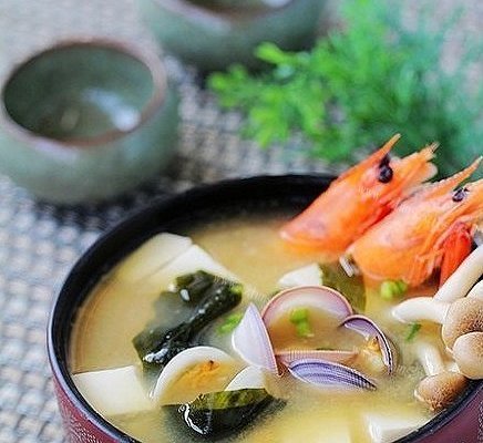 鲜虾蛤蜊汤