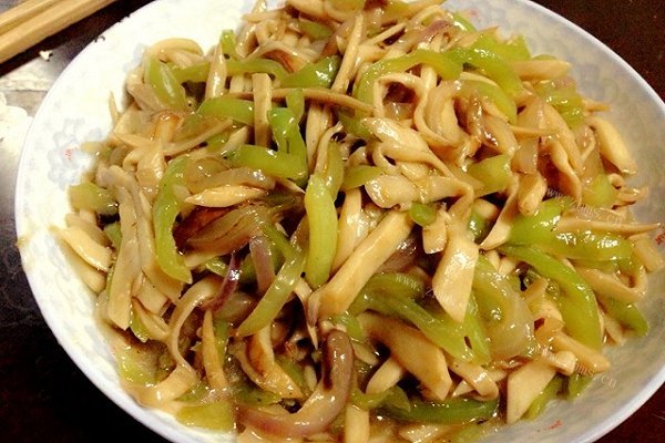 尖椒炒杏鲍菇