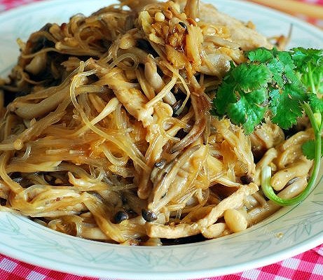 家常蘑菇烩粉丝