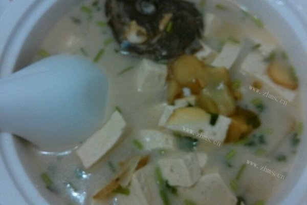 美味的黑头鱼豆腐汤