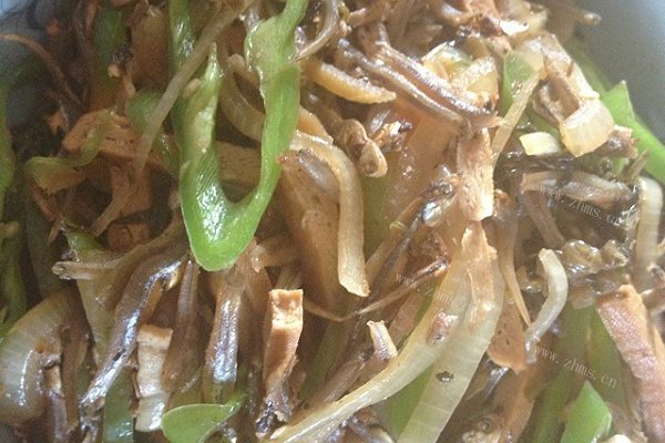 豆干辣椒小鱼