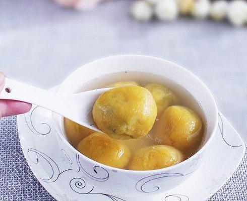 南瓜黑芝麻汤圆