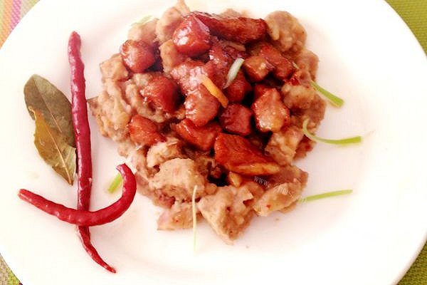 芋头小师妹遇上红烧肉大师兄