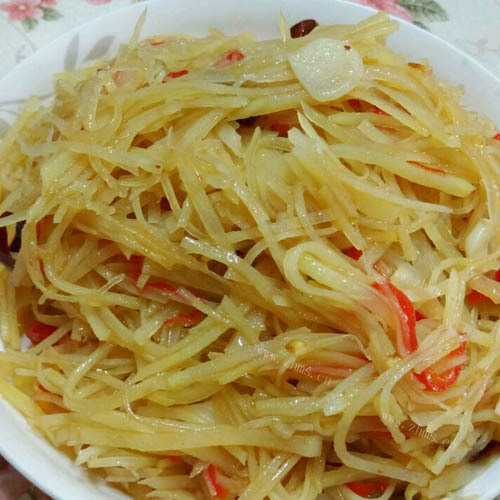 常吃不腻的炒土豆丝
