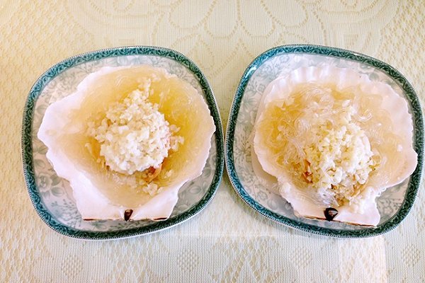  家庭版蒜茸蒸扇贝