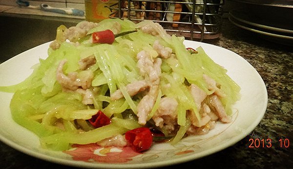 莴苣肉丝