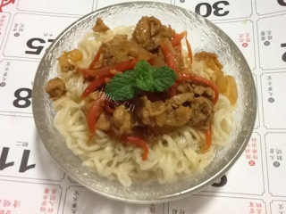 15分钟凉面一咖喱鸡丁凉面