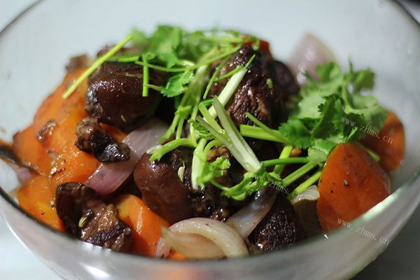 红酒烩山羊肉