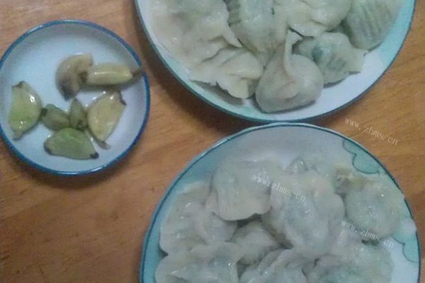 自制熟猪肉荠菜馅饺子