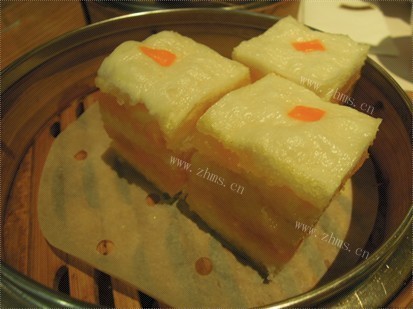 自制蛋黄千层糕